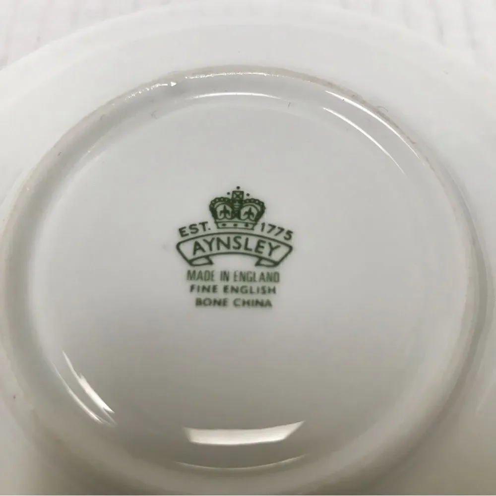 ‎Ansley Floral Bone China Teacup and Saucer